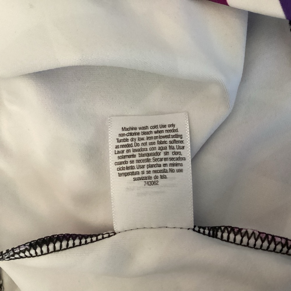 Xersion Performance Gear Women’s Multicolored Exercise Top.  Size L - Picture 6 of 6